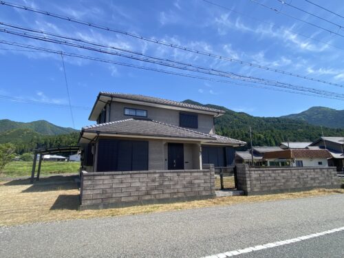 ＜売戸建住宅＞丹波市山南町谷川（谷川駅）2階建